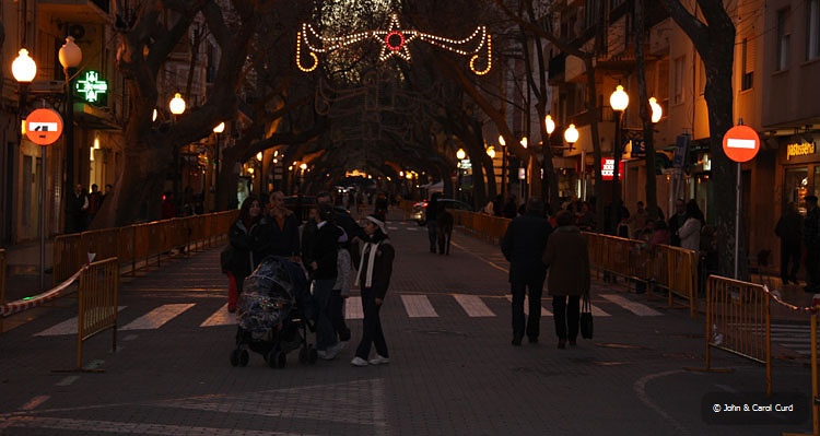 Denia_Three_Kings_Parade_1.jpg