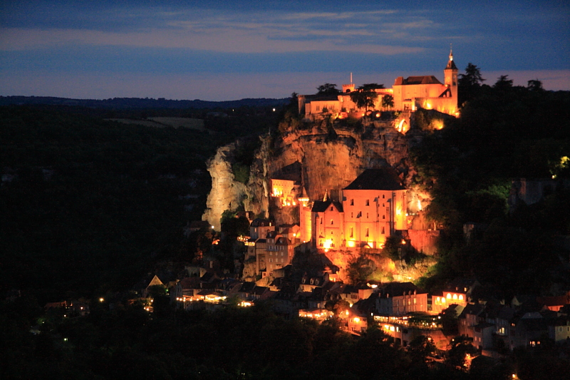 IMG_0667_Rocamadour_at_night.JPG