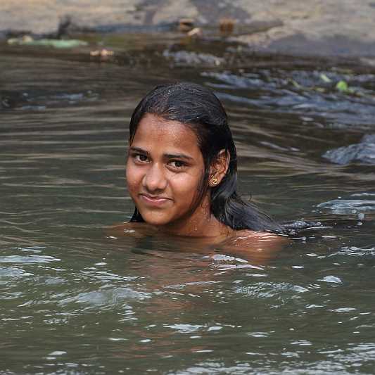 J18_3758-Bathing-belle.jpg